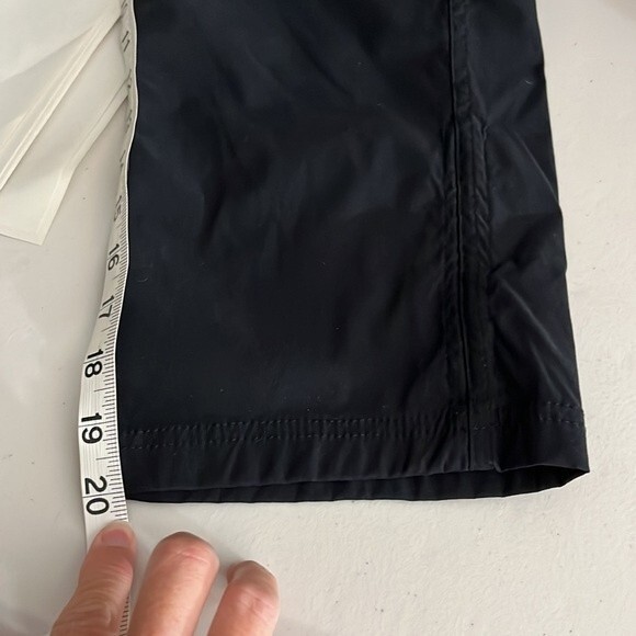 Eddie Bauer Lightweight Cropped Pants Black Size 4 - Picture 10 of 11